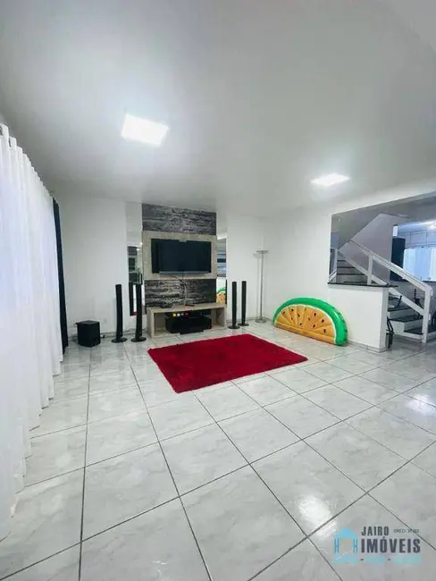Foto 5 de Sobrado com 3 quartos à venda, 156m2 em Tramandai - RS
