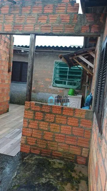 Foto 19 de Casa com 3 quartos à venda, 300m2 em Tramandai - RS