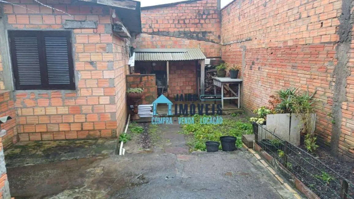 Foto 15 de Casa com 3 quartos à venda, 300m2 em Tramandai - RS