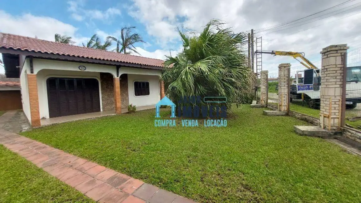 Foto 3 de Casa com 3 quartos à venda, 450m2 em Centro, Balneario Pinhal - RS