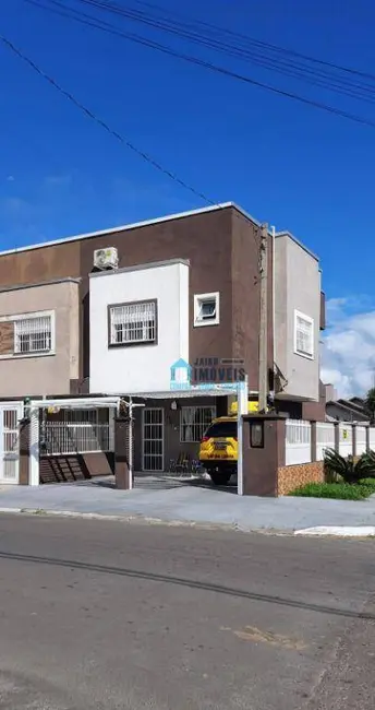 Foto 2 de Casa com 3 quartos à venda em Tramandai - RS