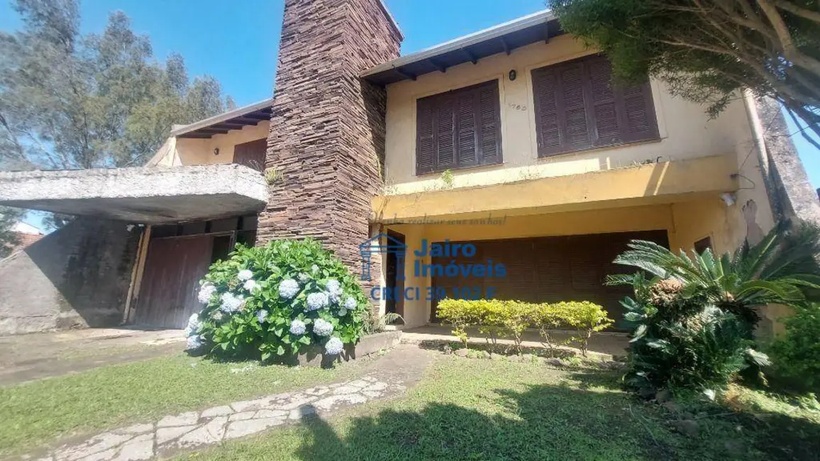 Casa com 5 quartos à venda em Centro, Tramandai - RS - imagem 1 Foto 1 de Casa com 5 quartos à venda em Centro, Tramandai - RS