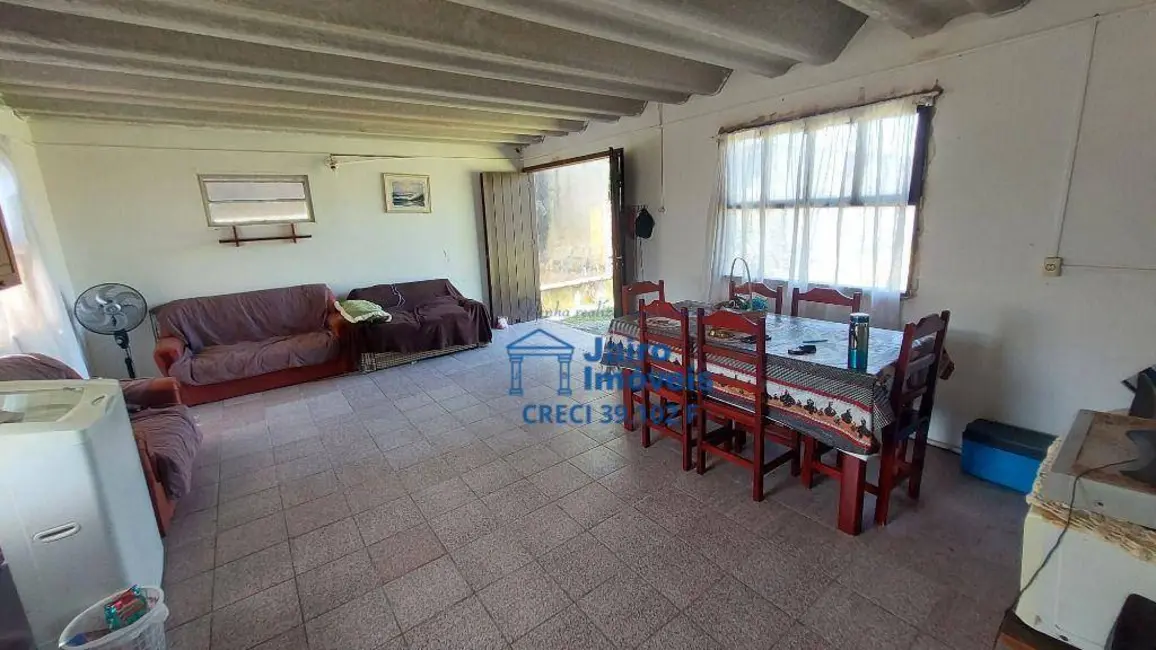 Casa com 2 quartos à venda, 450m2 em Balneario Pinhal - RS - imagem 8 Foto 8 de Casa com 2 quartos à venda, 450m2 em Balneario Pinhal - RS