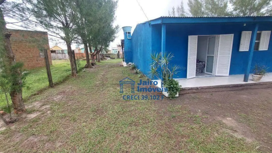 Casa com 2 quartos à venda, 375m2 em Cidreira - RS - imagem 2 Foto 2 de Casa com 2 quartos à venda, 375m2 em Cidreira - RS