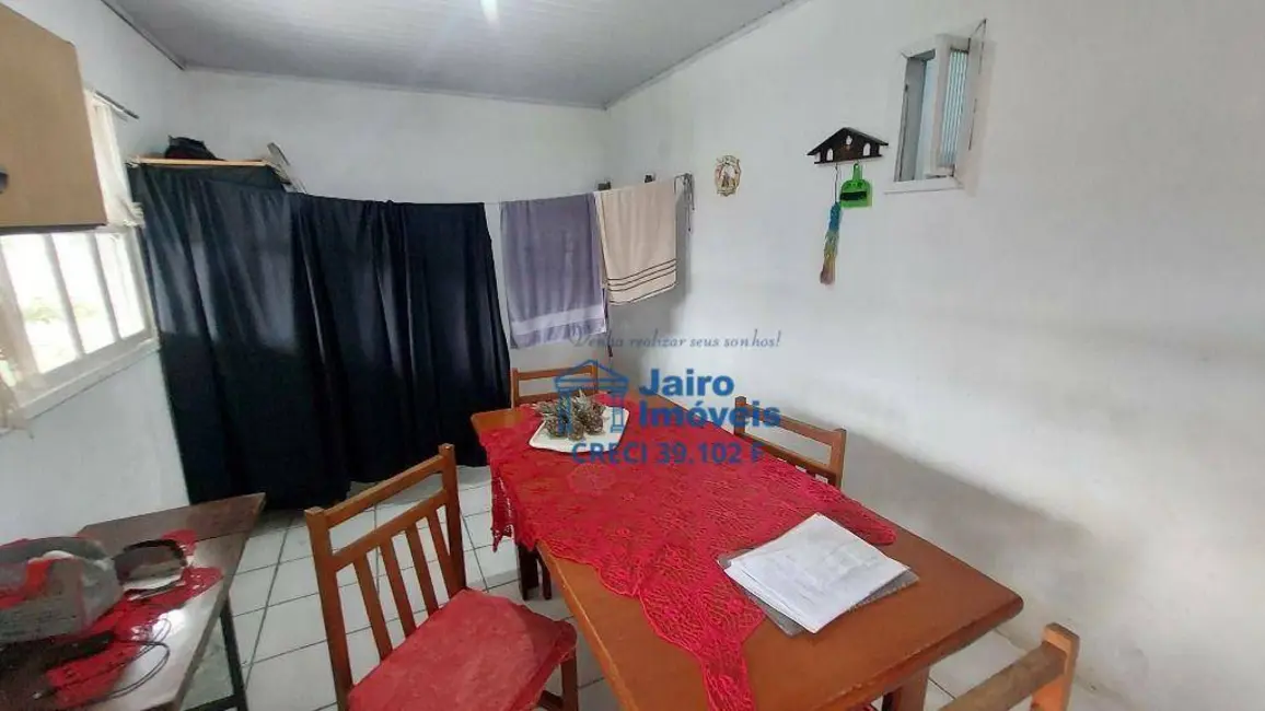 Casa com 2 quartos à venda, 375m2 em Cidreira - RS - imagem 8 Foto 8 de Casa com 2 quartos à venda, 375m2 em Cidreira - RS