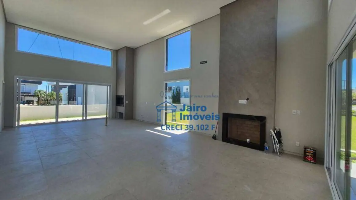 Foto 6 de Casa de Condomínio com 4 quartos à venda, 444m2 em Tramandai - RS
