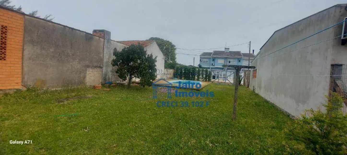 Casa com 4 quartos à venda, 360m2 em Tramandai - RS - imagem 8 Foto 8 de Casa com 4 quartos à venda, 360m2 em Tramandai - RS