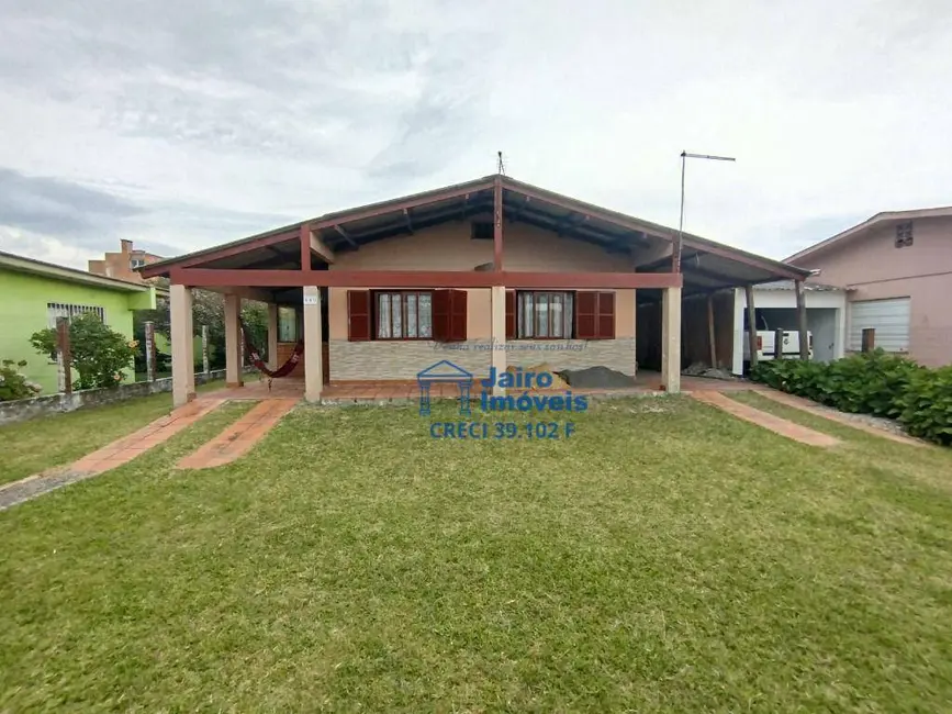 Foto 1 de Casa com 2 quartos à venda, 450m2 em Centro, Balneario Pinhal - RS