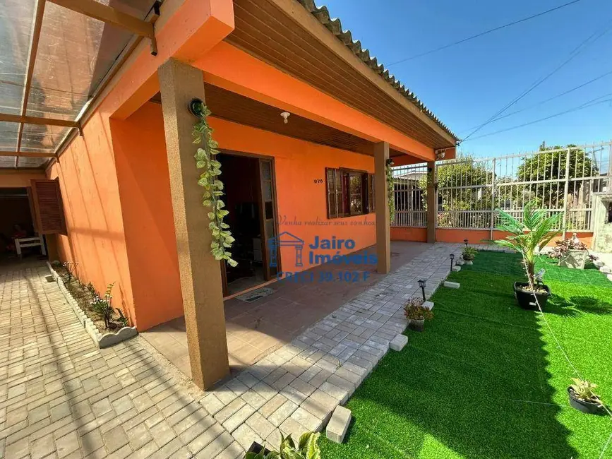 Casa com 2 quartos à venda, 300m2 em Centro, Cidreira - RS - imagem 3 Foto 3 de Casa com 2 quartos à venda, 300m2 em Centro, Cidreira - RS