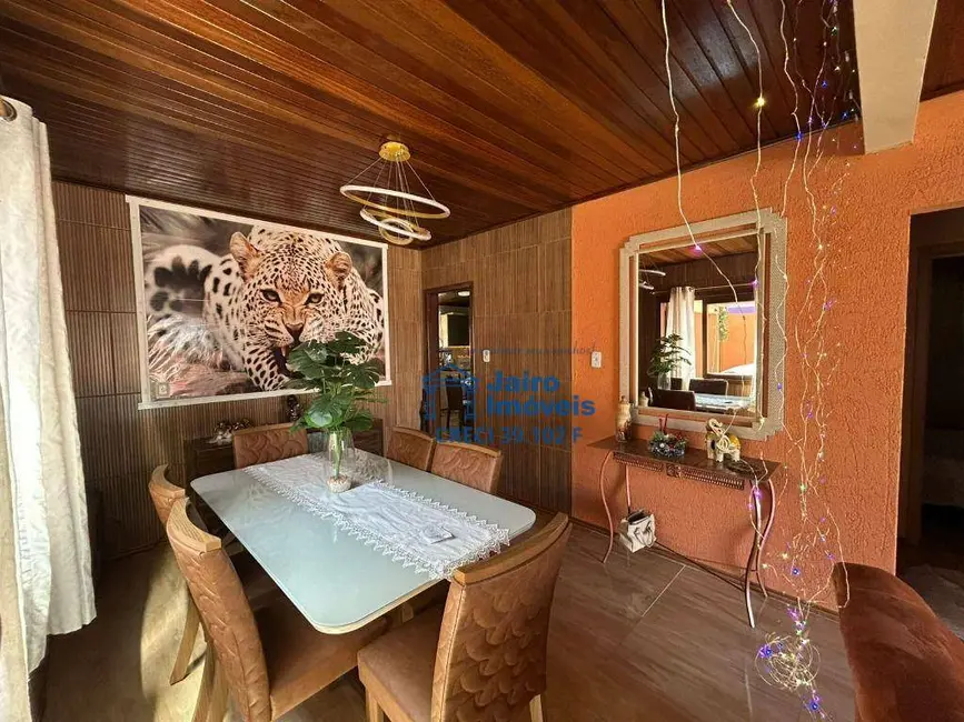 Casa com 2 quartos à venda, 300m2 em Centro, Cidreira - RS - imagem 6 Foto 6 de Casa com 2 quartos à venda, 300m2 em Centro, Cidreira - RS