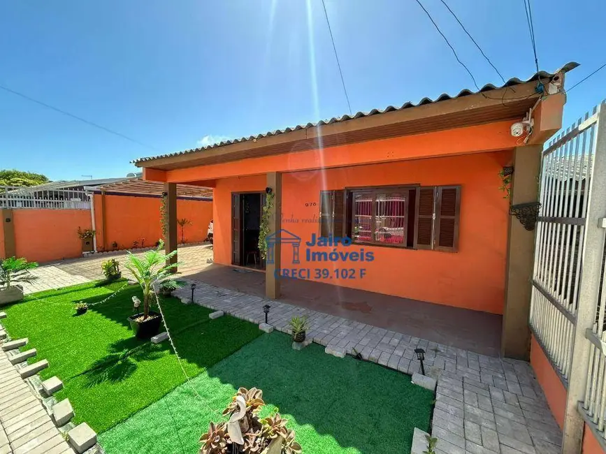 Casa com 2 quartos à venda, 300m2 em Centro, Cidreira - RS - imagem 1 Foto 1 de Casa com 2 quartos à venda, 300m2 em Centro, Cidreira - RS