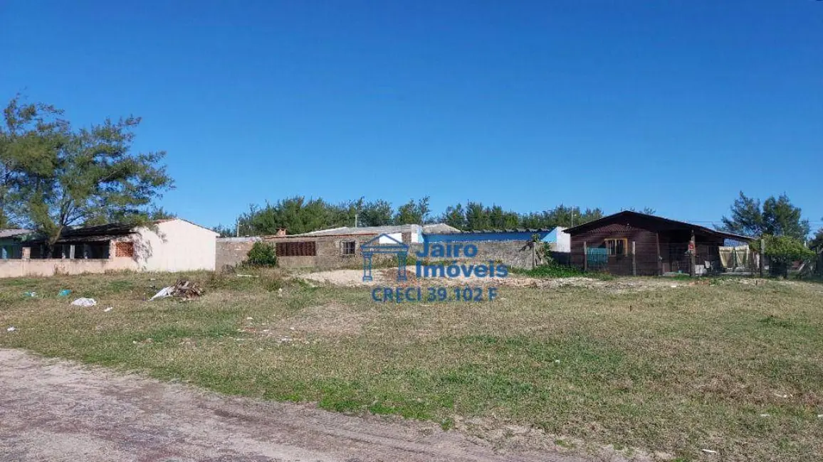 Foto 3 de Terreno / Lote à venda, 325m2 em Cidreira - RS