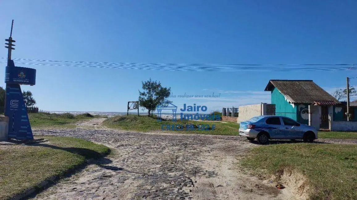 Foto 1 de Terreno / Lote à venda, 325m2 em Cidreira - RS