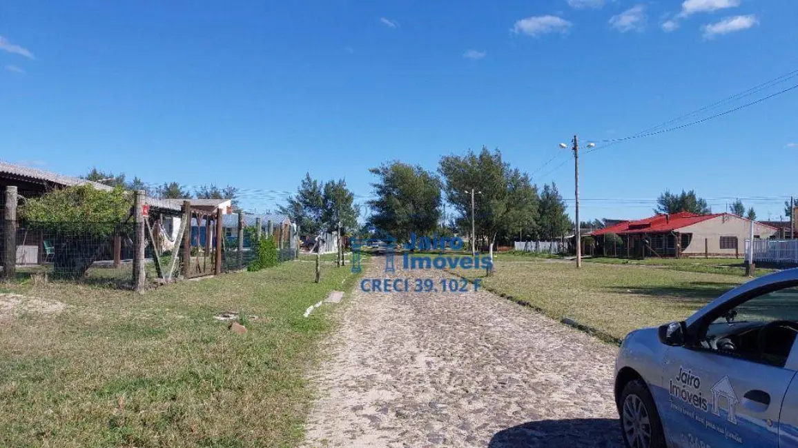 Foto 4 de Terreno / Lote à venda, 325m2 em Cidreira - RS