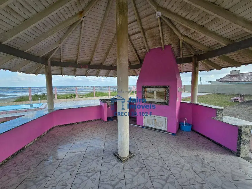 Casa com 2 quartos à venda, 300m2 em Cidreira - RS - imagem 5 Foto 5 de Casa com 2 quartos à venda, 300m2 em Cidreira - RS