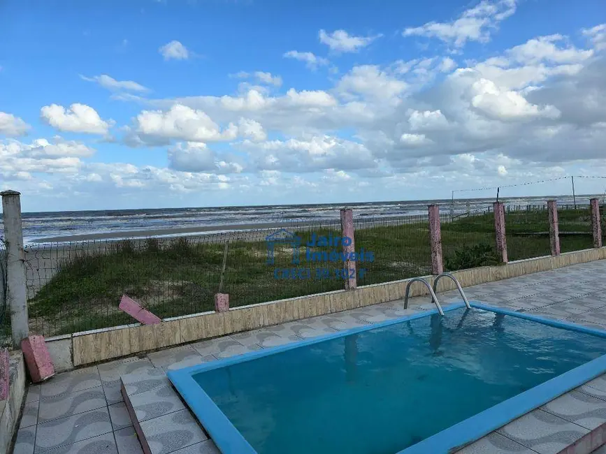 Casa com 2 quartos à venda, 300m2 em Cidreira - RS - imagem 6 Foto 6 de Casa com 2 quartos à venda, 300m2 em Cidreira - RS