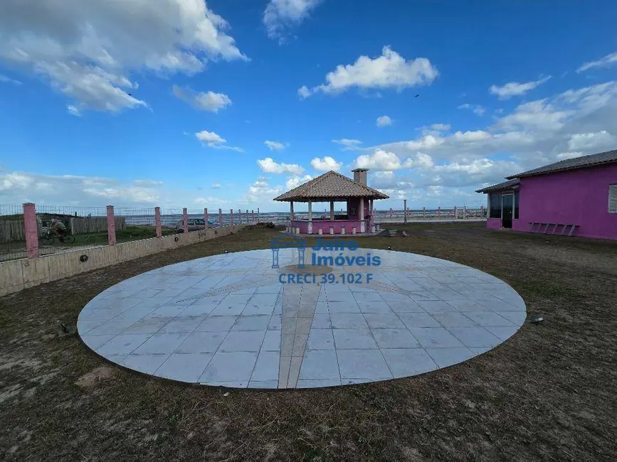 Casa com 2 quartos à venda, 300m2 em Cidreira - RS - imagem 8 Foto 8 de Casa com 2 quartos à venda, 300m2 em Cidreira - RS