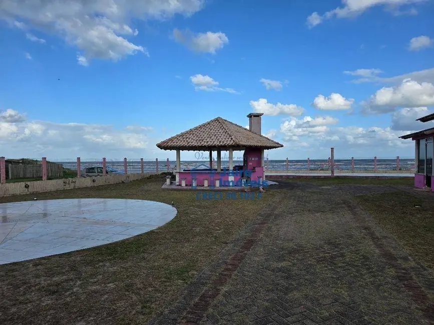 Casa com 2 quartos à venda, 300m2 em Cidreira - RS - imagem 3 Foto 3 de Casa com 2 quartos à venda, 300m2 em Cidreira - RS