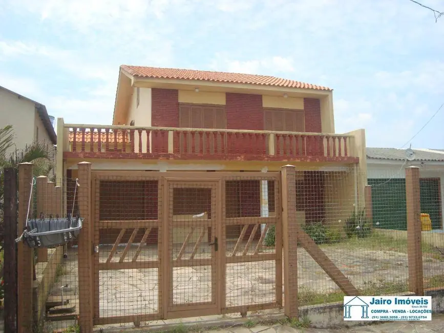Sobrado com 3 quartos à venda, 450m2 em Centro, Balneario Pinhal - RS - imagem 1 Foto 1 de Sobrado com 3 quartos à venda, 450m2 em Centro, Balneario Pinhal - RS