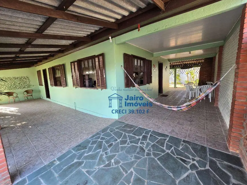 Casa com 3 quartos à venda, 300m2 em Balneario Pinhal - RS - imagem 1 Foto 1 de Casa com 3 quartos à venda, 300m2 em Balneario Pinhal - RS