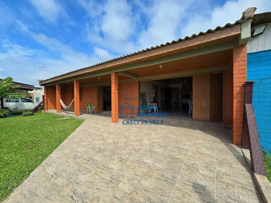Foto 2 de Casa com 2 quartos à venda, 450m2 em Centro, Balneario Pinhal - RS