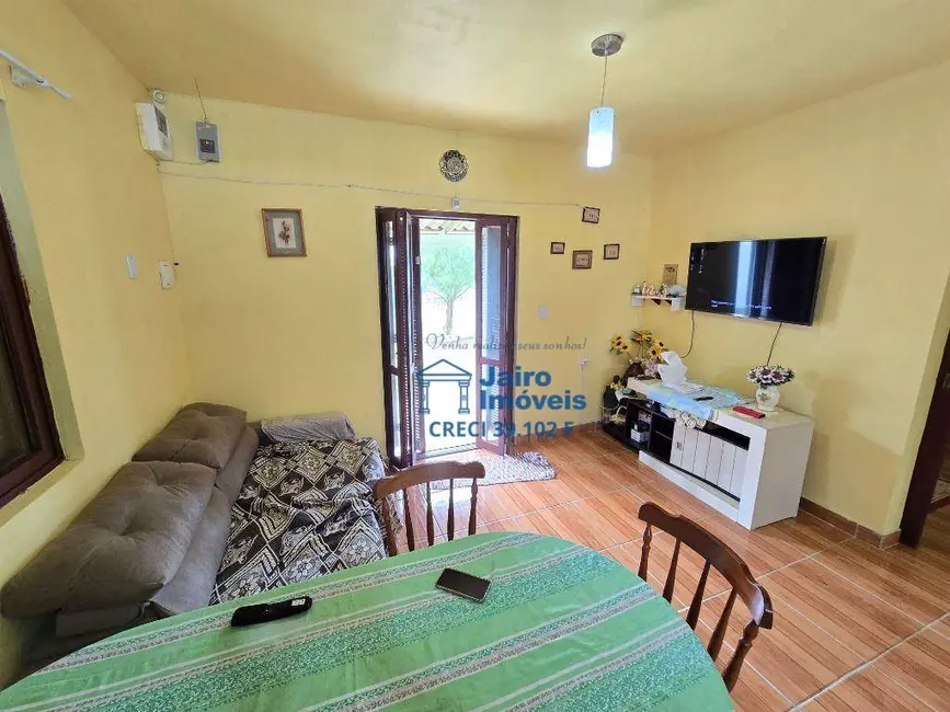 Casa com 2 quartos à venda, 300m2 em Cidreira - RS - imagem 5 Foto 5 de Casa com 2 quartos à venda, 300m2 em Cidreira - RS