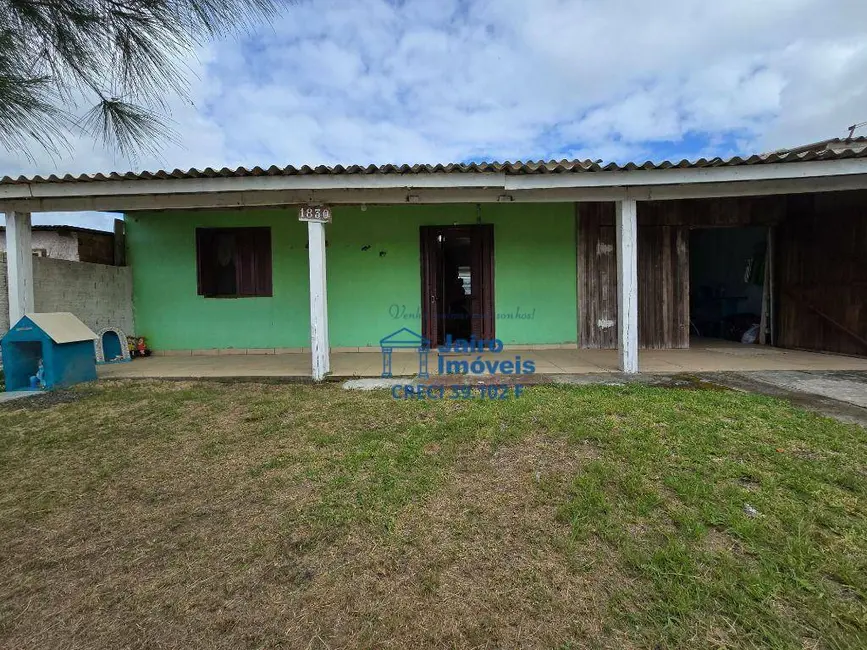 Casa com 2 quartos à venda, 300m2 em Cidreira - RS - imagem 3 Foto 3 de Casa com 2 quartos à venda, 300m2 em Cidreira - RS