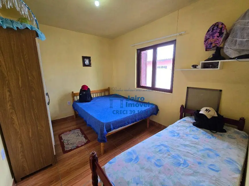 Casa com 2 quartos à venda, 300m2 em Cidreira - RS - imagem 8 Foto 8 de Casa com 2 quartos à venda, 300m2 em Cidreira - RS
