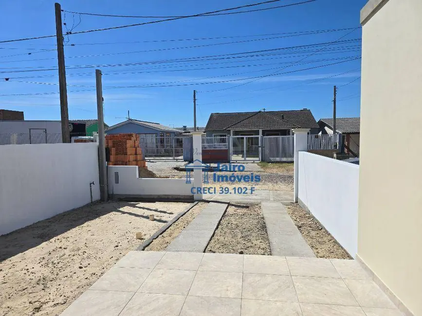 Casa com 2 quartos à venda, 150m2 em Cidreira - RS - imagem 3 Foto 3 de Casa com 2 quartos à venda, 150m2 em Cidreira - RS