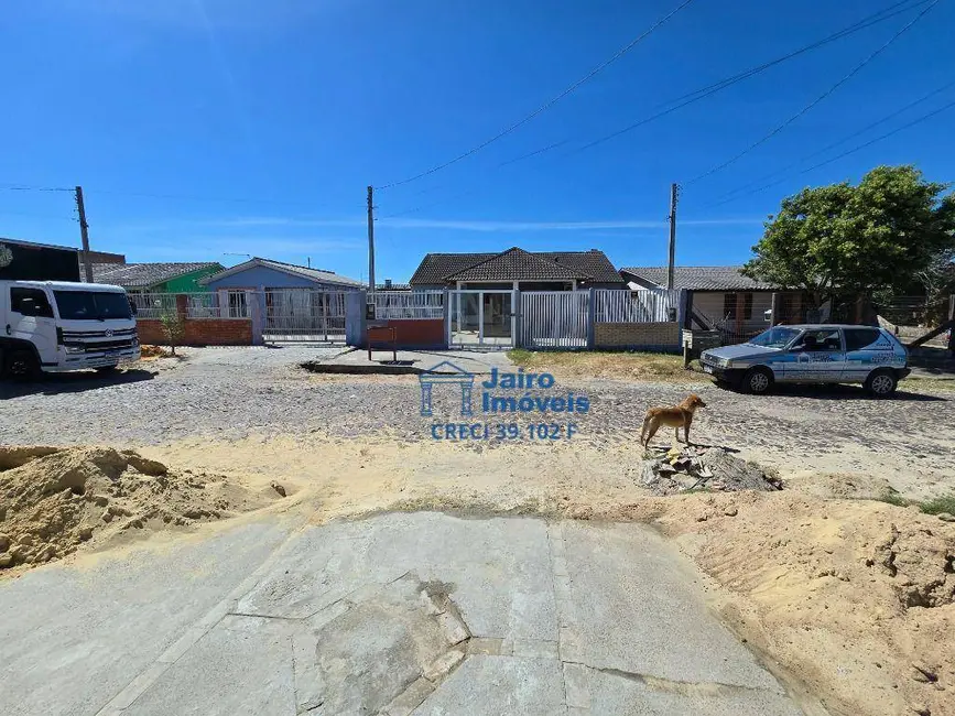 Casa com 2 quartos à venda, 150m2 em Cidreira - RS - imagem 4 Foto 4 de Casa com 2 quartos à venda, 150m2 em Cidreira - RS