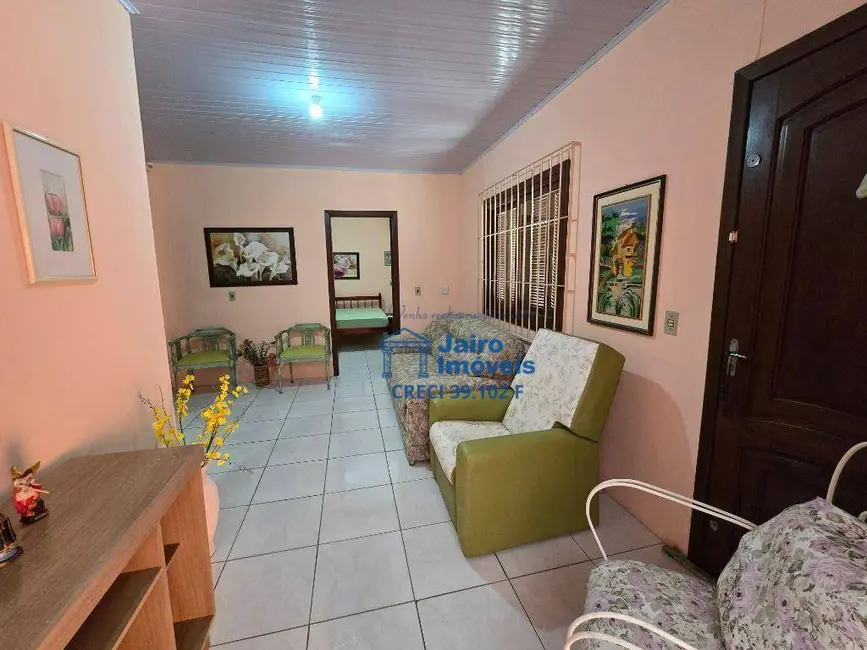 Casa com 3 quartos à venda, 300m2 em Cidreira - RS - imagem 6 Foto 6 de Casa com 3 quartos à venda, 300m2 em Cidreira - RS