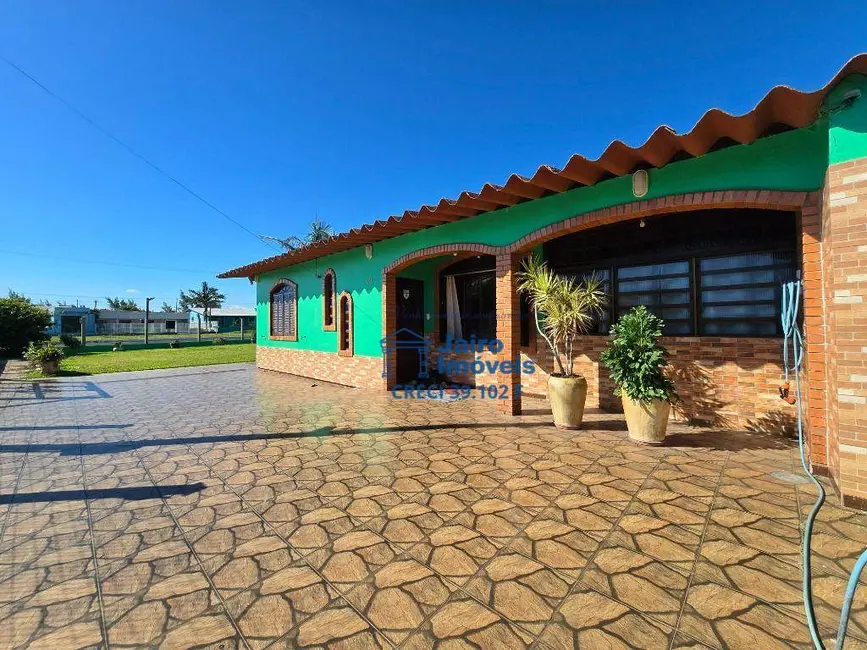 Foto 4 de Casa com 3 quartos à venda, 600m2 em Centro, Balneario Pinhal - RS