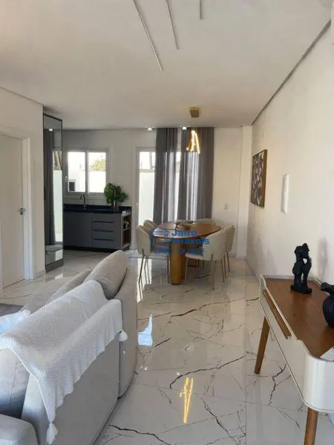 Foto 6 de Sobrado com 2 quartos à venda, 97m2 em Centro, Imbe - RS
