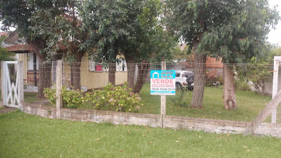 Foto 1 de Terreno / Lote à venda, 300m2 em Tramandai - RS