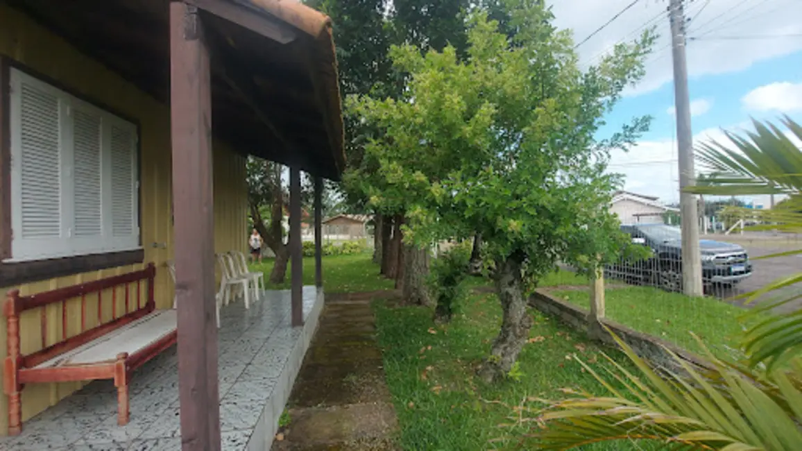Foto 2 de Terreno / Lote à venda, 300m2 em Tramandai - RS