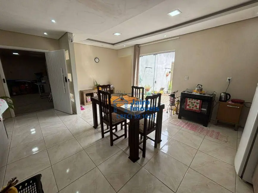 Foto 6 de Casa com 3 quartos à venda, 300m2 em Centro, Cidreira - RS