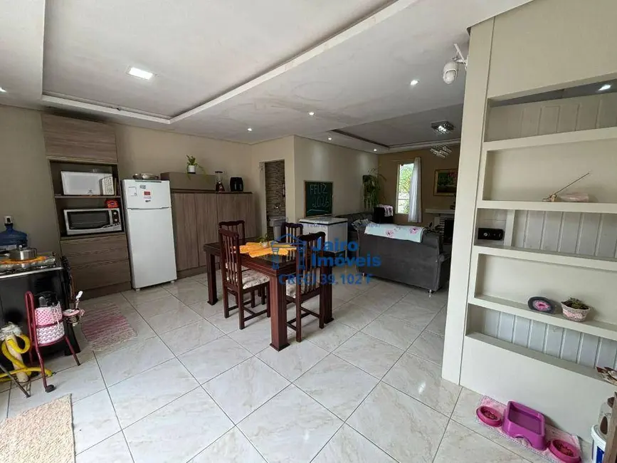 Foto 3 de Casa com 3 quartos à venda, 300m2 em Centro, Cidreira - RS