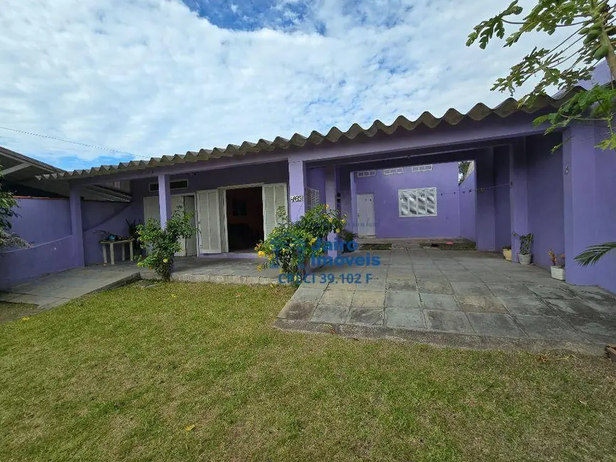 Casa com 3 quartos à venda, 300m2 em Centro, Palmares Do Sul - RS - imagem 1 Foto 1 de Casa com 3 quartos à venda, 300m2 em Centro, Palmares Do Sul - RS