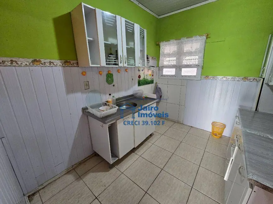 Casa com 3 quartos à venda, 300m2 em Centro, Palmares Do Sul - RS - imagem 8 Foto 8 de Casa com 3 quartos à venda, 300m2 em Centro, Palmares Do Sul - RS
