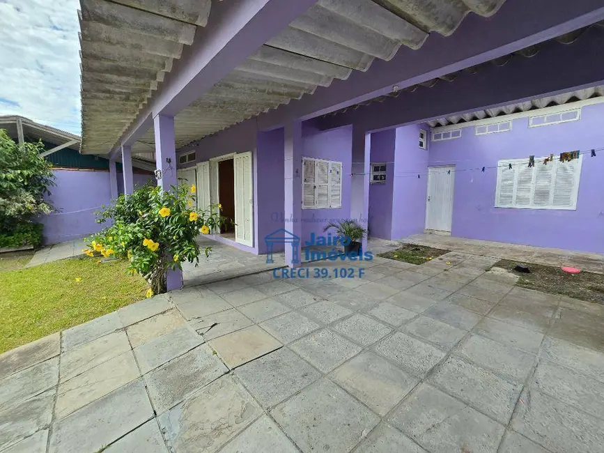 Casa com 3 quartos à venda, 300m2 em Centro, Palmares Do Sul - RS - imagem 3 Foto 3 de Casa com 3 quartos à venda, 300m2 em Centro, Palmares Do Sul - RS