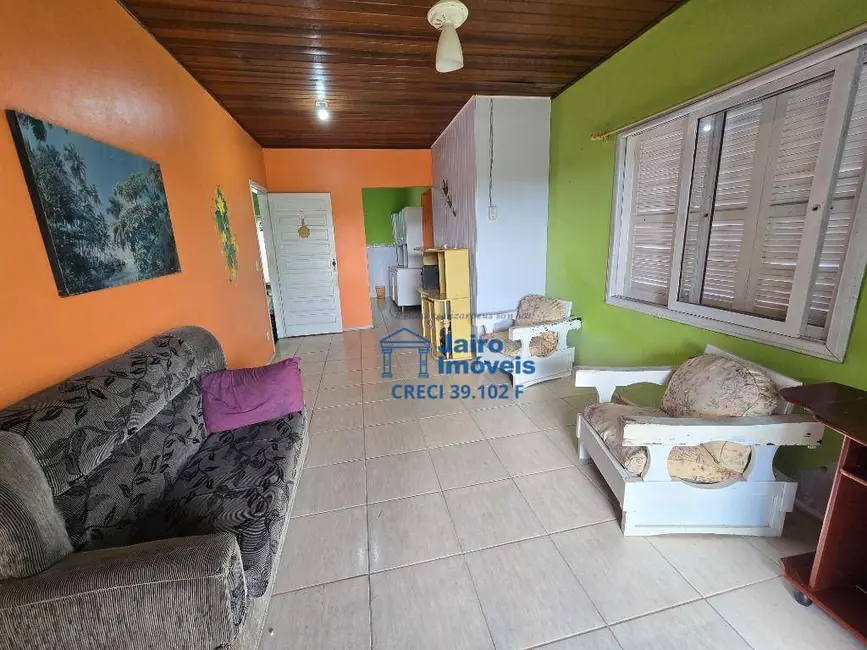 Casa com 3 quartos à venda, 300m2 em Centro, Palmares Do Sul - RS - imagem 6 Foto 6 de Casa com 3 quartos à venda, 300m2 em Centro, Palmares Do Sul - RS