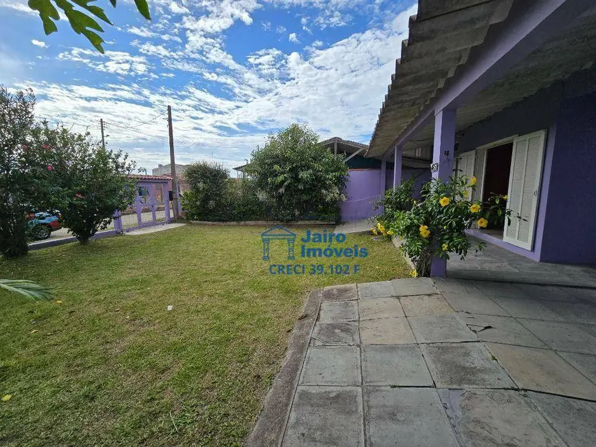 Casa com 3 quartos à venda, 300m2 em Centro, Palmares Do Sul - RS - imagem 4 Foto 4 de Casa com 3 quartos à venda, 300m2 em Centro, Palmares Do Sul - RS