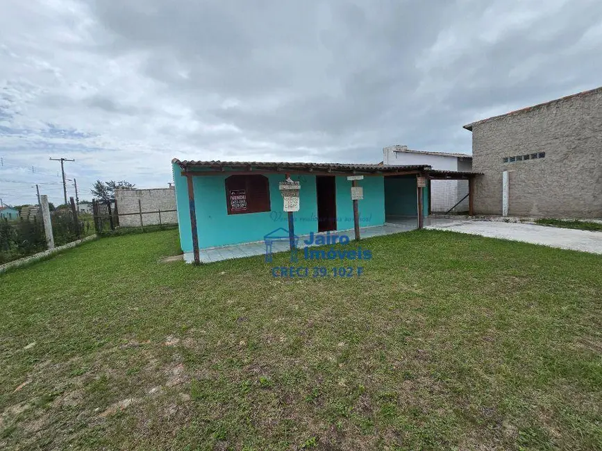 Foto 2 de Casa com 3 quartos à venda, 375m2 em Balneario Pinhal - RS