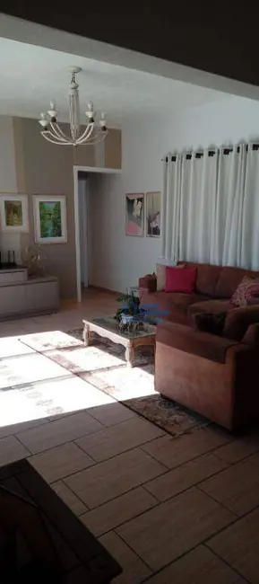 Casa com 3 quartos à venda em Tramandai - RS - imagem 6 Foto 6 de Casa com 3 quartos à venda em Tramandai - RS