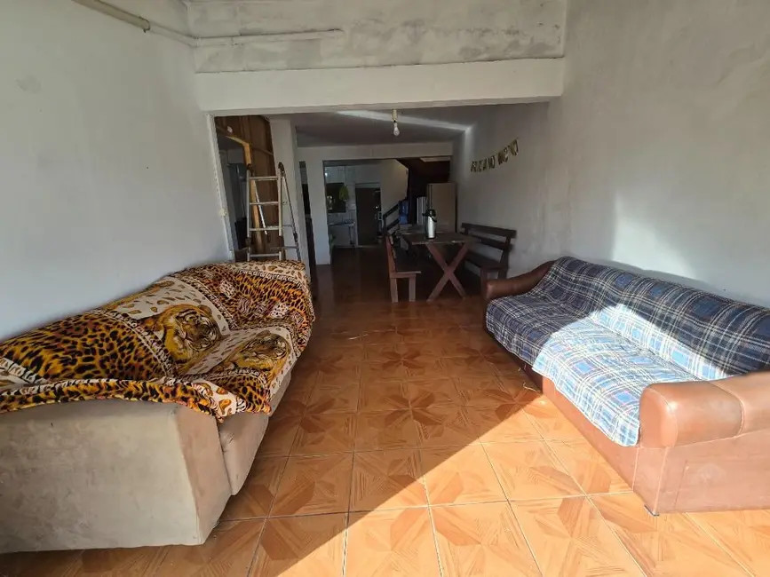 Sobrado com 2 quartos à venda, 300m2 em Balneario Pinhal - RS - imagem 3 Foto 3 de Sobrado com 2 quartos à venda, 300m2 em Balneario Pinhal - RS