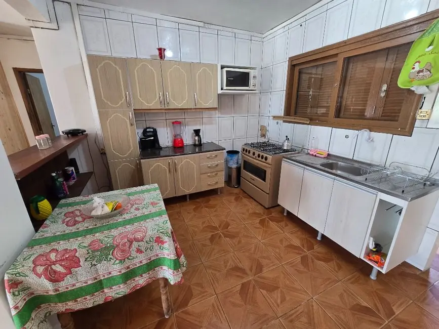 Sobrado com 2 quartos à venda, 300m2 em Balneario Pinhal - RS - imagem 9 Foto 9 de Sobrado com 2 quartos à venda, 300m2 em Balneario Pinhal - RS