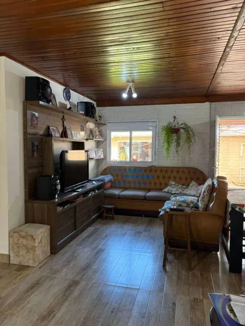 Foto 4 de Casa com 3 quartos à venda em Tramandai - RS