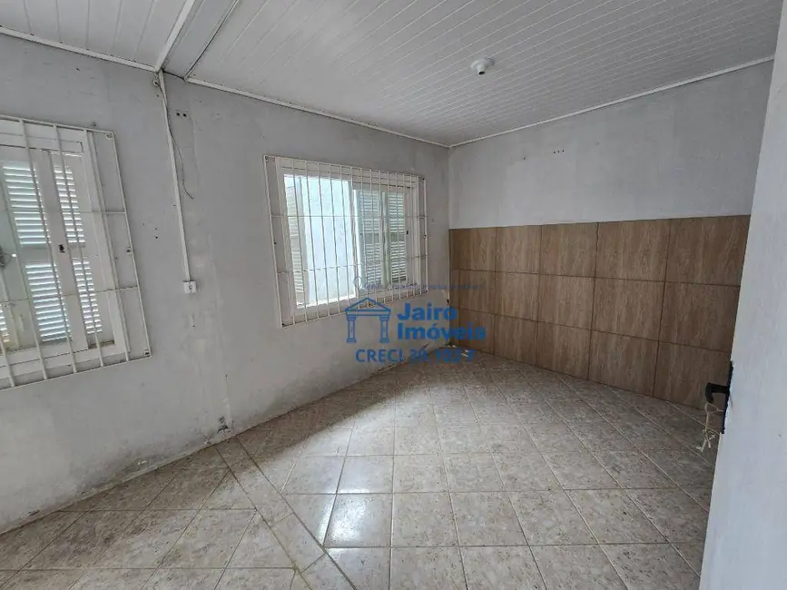 Casa com 1 quarto à venda, 450m2 em Centro, Balneario Pinhal - RS - imagem 5 Foto 5 de Casa com 1 quarto à venda, 450m2 em Centro, Balneario Pinhal - RS