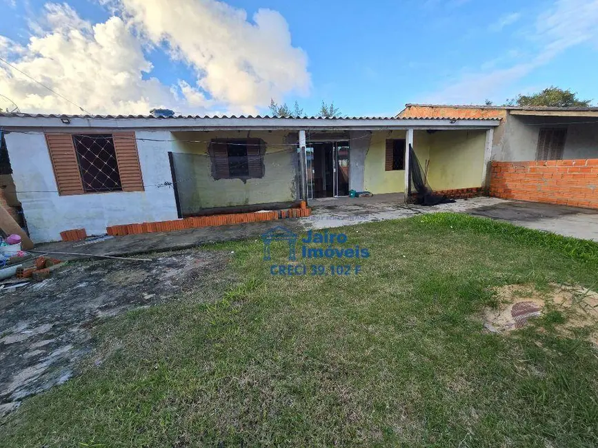 Foto 1 de Casa com 3 quartos à venda, 300m2 em Balneario Pinhal - RS