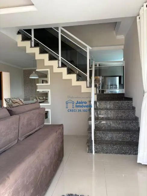 Foto 6 de Sobrado com 3 quartos à venda em Tramandai - RS